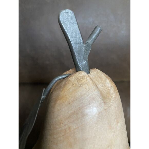 Set of Hand-turned Solid Wood Live-edge pears black iron stems leaves - Picture 9 of 10